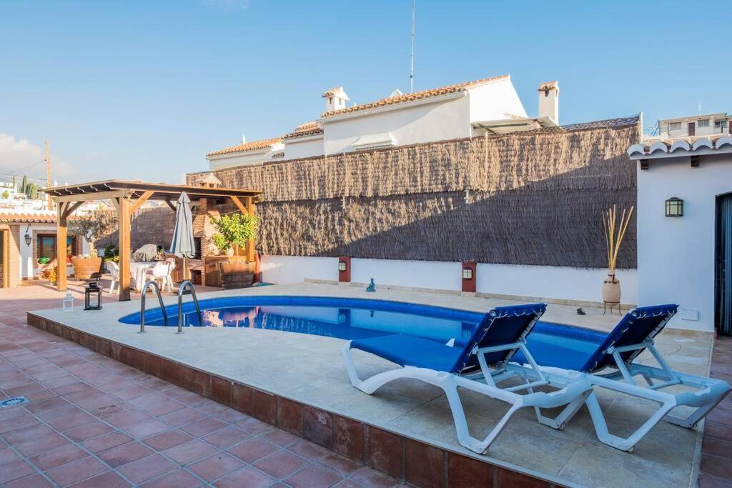 Estudio Maria De Waard Nerja Exterior foto