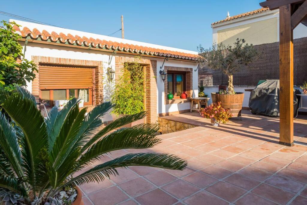 Estudio Maria De Waard Nerja Exterior foto